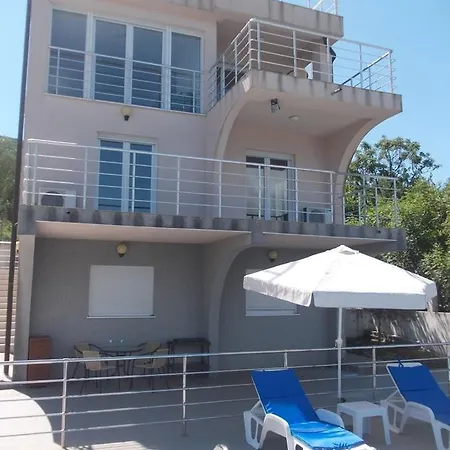 וילה Montenegro